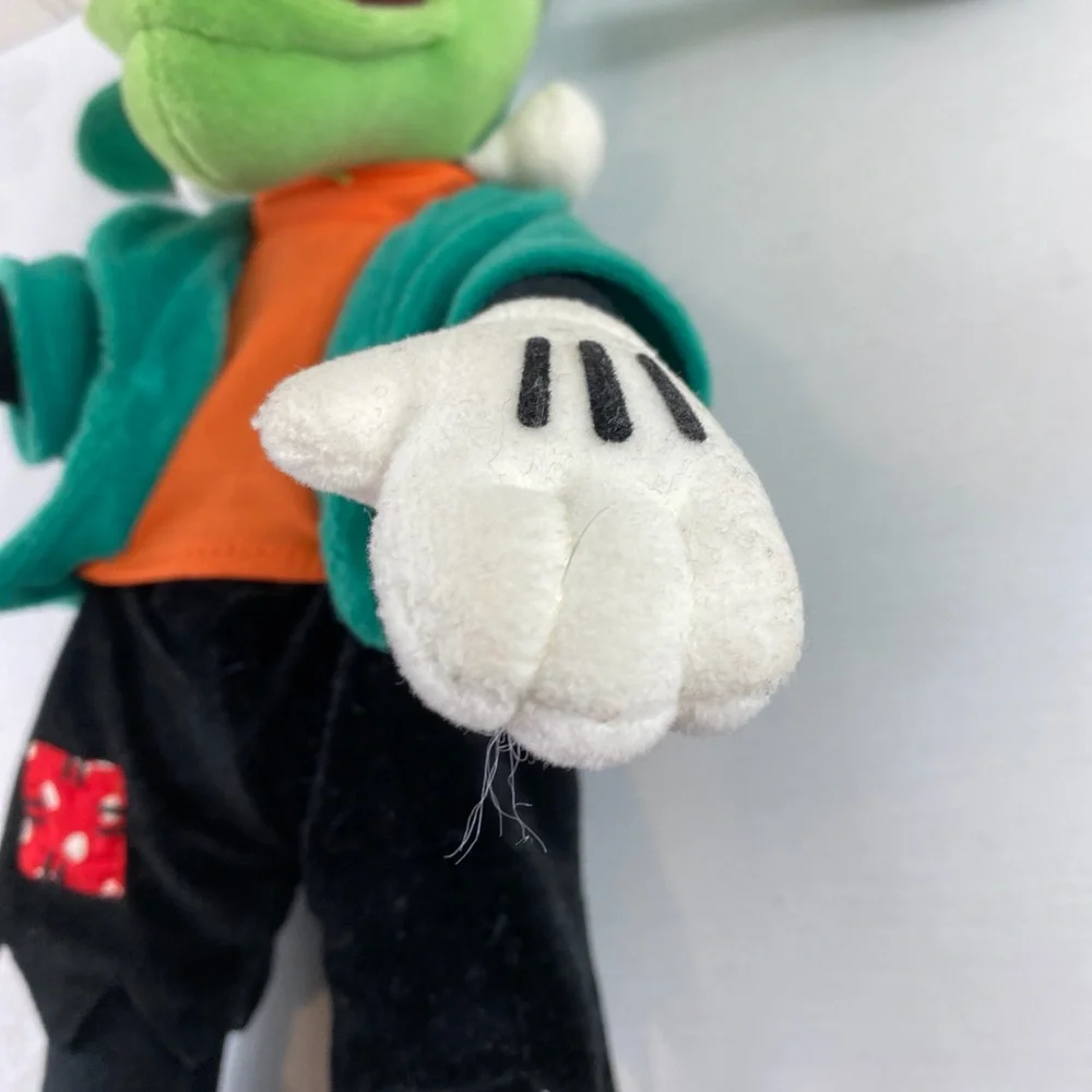Disney goofy dressed